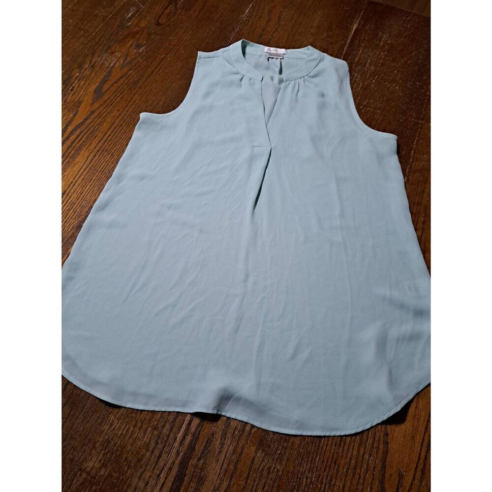 Medium Van Huesen Green Sleeveless Deep VNeck Top Shirt Blouse Muscle Shirt